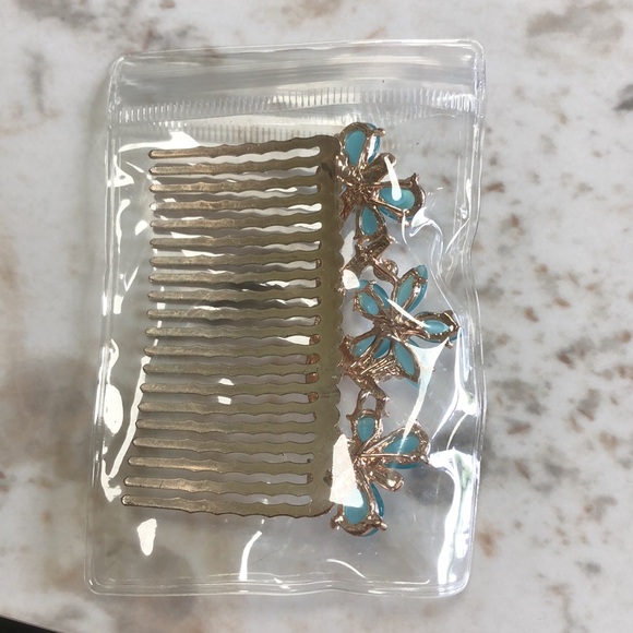 Hair accessories - Picture 2 of 4